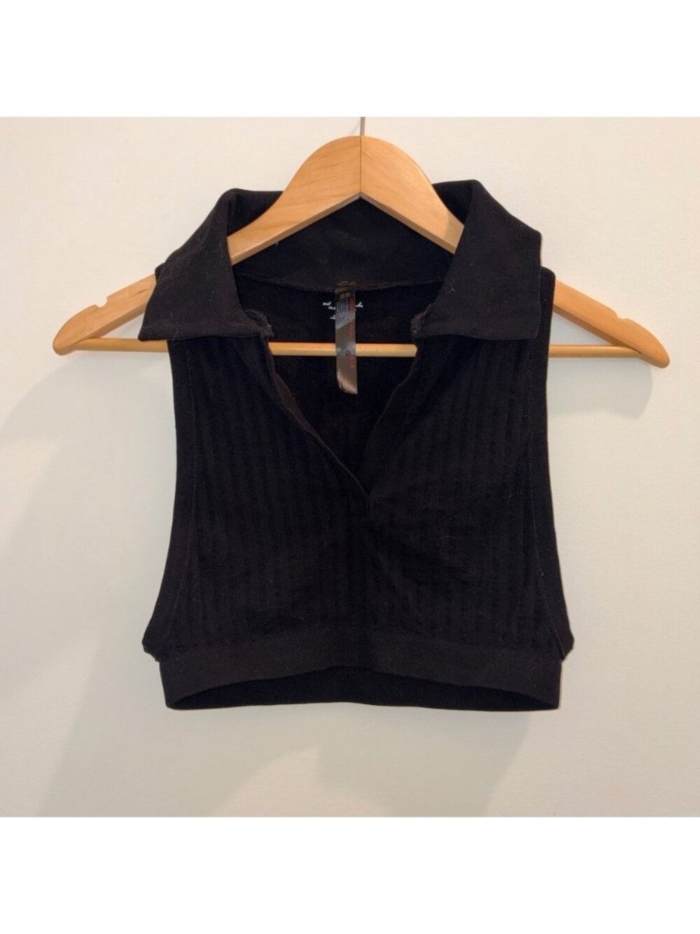 Black Ribbed Sleeveless Polo Crop Top M/L